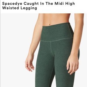Beyond Yoga Spacedyed Leggings in Green Ivy Medium